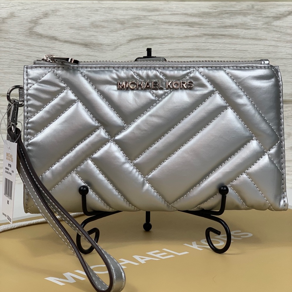 🌺Michael Kors Large DoubleZip Wallet Wristlet